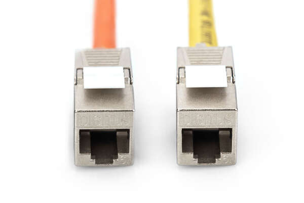 Naar omschrijving van DN-93617 - CAT 6A Keystone Jack, shielded tool free connection