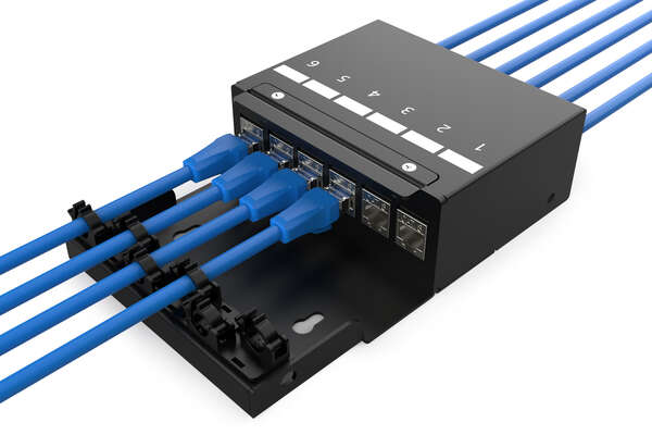 Naar omschrijving van DN-93708-6 - Consolidation Point Box, 6 ports Keystone modules with smart cable manager